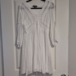 Elegant White Long Sleeve Dress